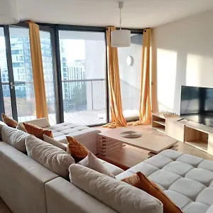  Apartment Beautiful 2br/2bar Apartement In European District
